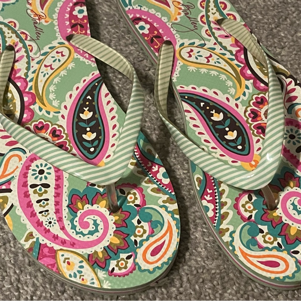NWOT vera Bradley pink paisley sandal flip flop size 9/10 - Picture 2 of 9